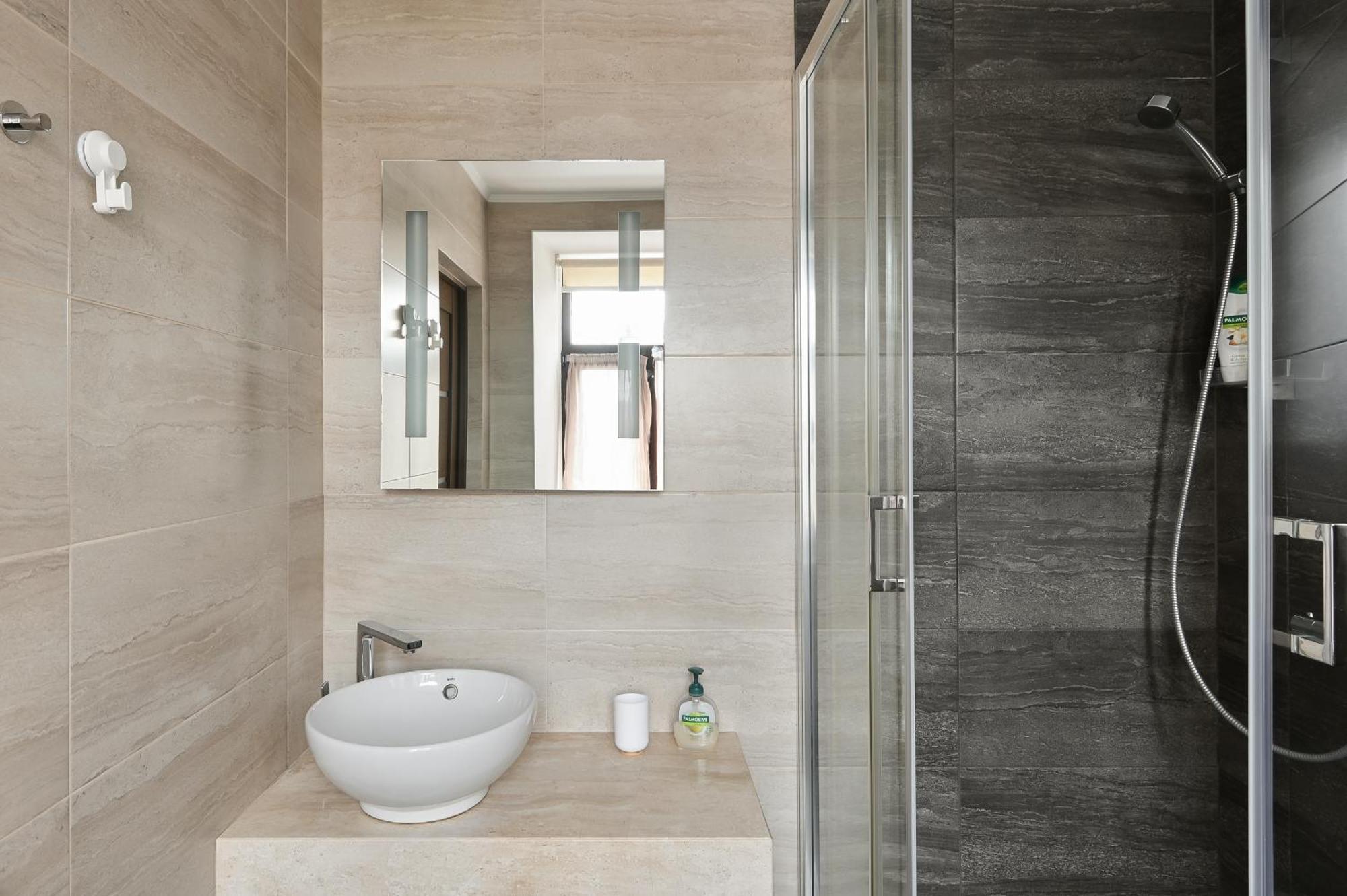 Modern Studio-Apartment In The Centre, Free Parking ريغا المظهر الخارجي الصورة